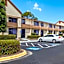 Red Roof Inn & Suites Brunswick I-95