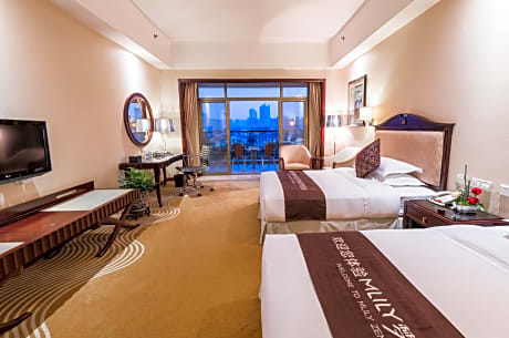 Europe Design Twin with Balcony and Villa View