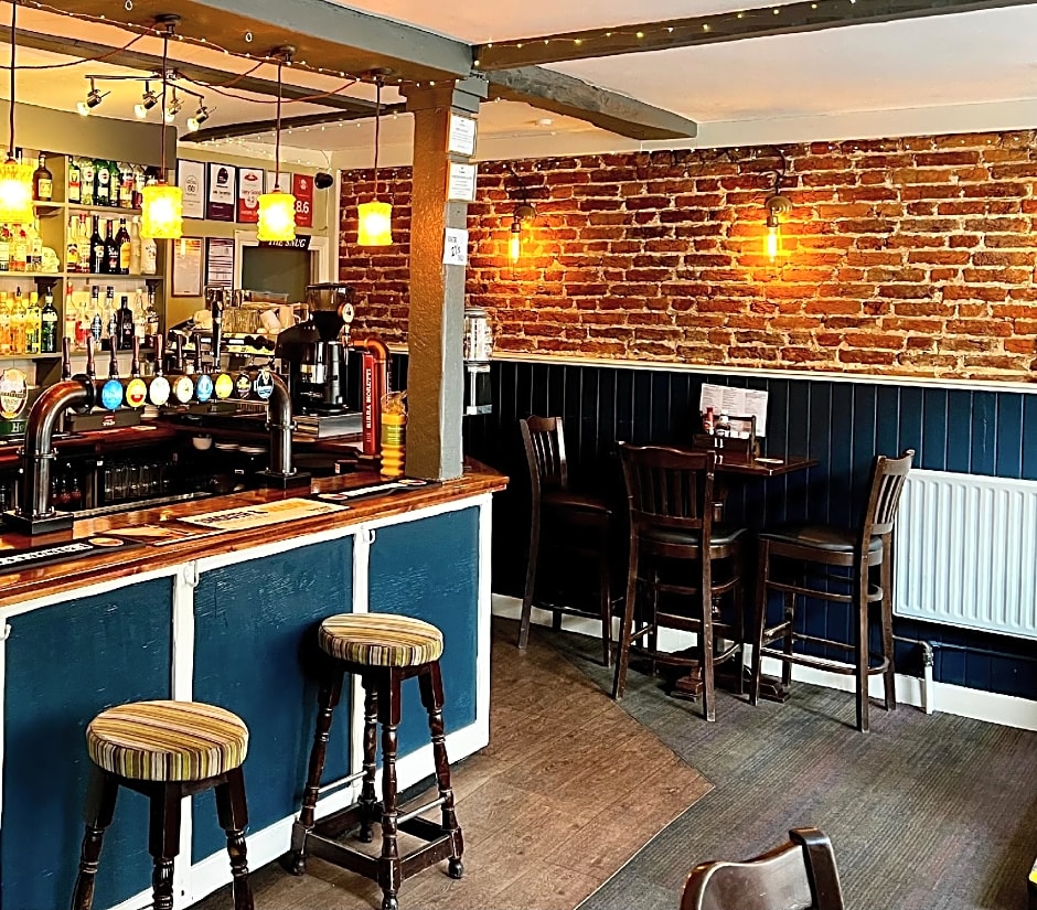 The Crown And Cushion