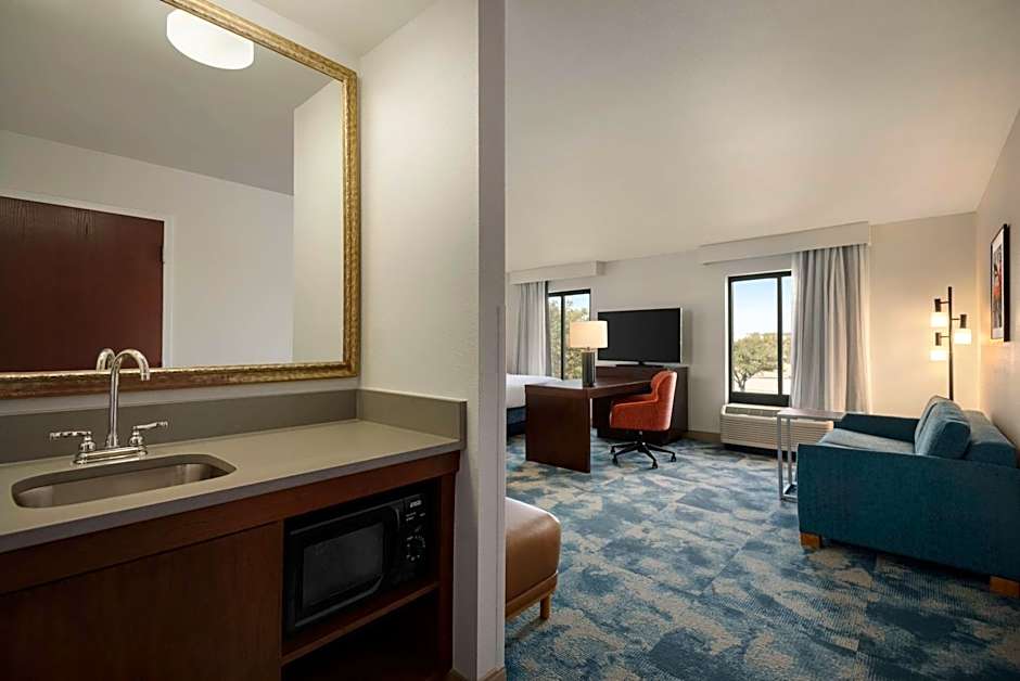 Hampton Inn By Hilton And Suites San Marcos