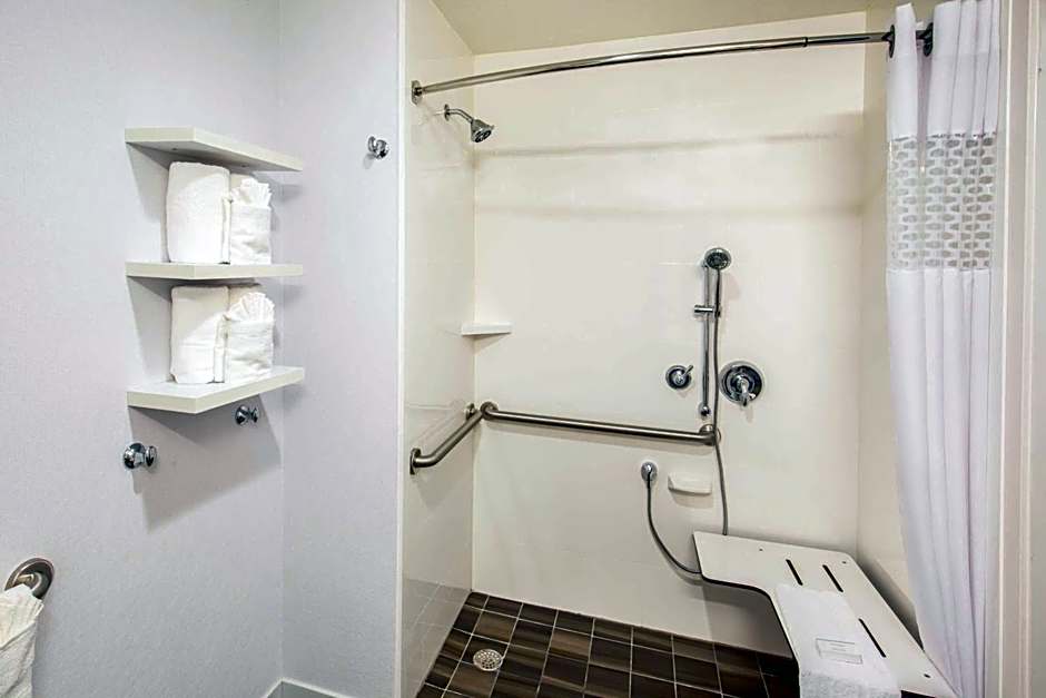 Hampton Inn By Hilton Monterey