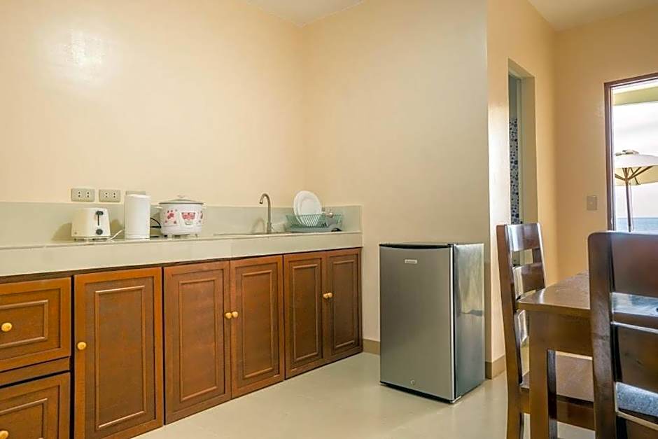Kellocks' Seaview Apartelle