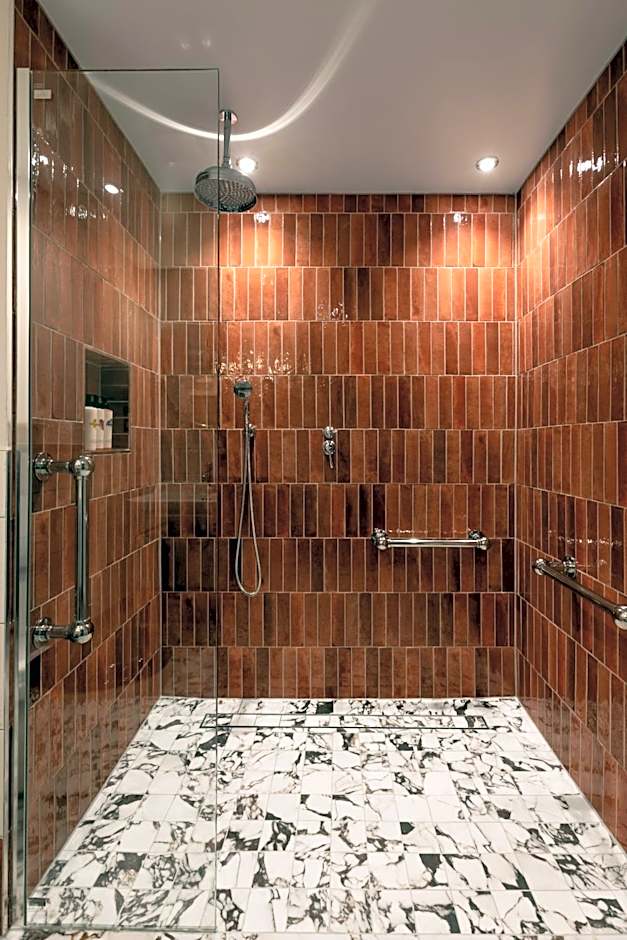 Coach & Horses Hotel