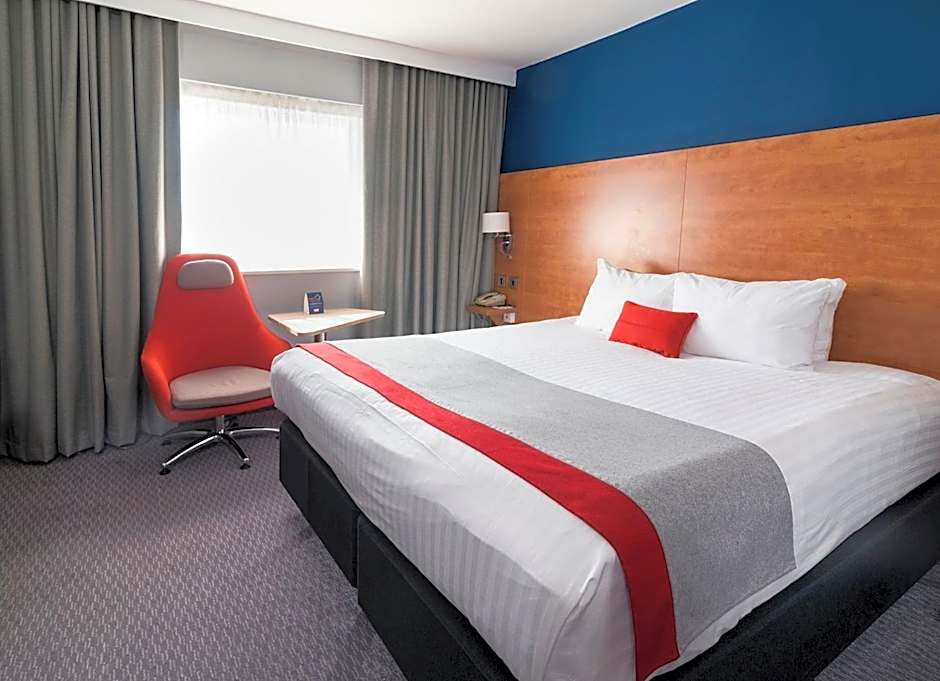 Holiday Inn Express Birmingham Star City By IHG