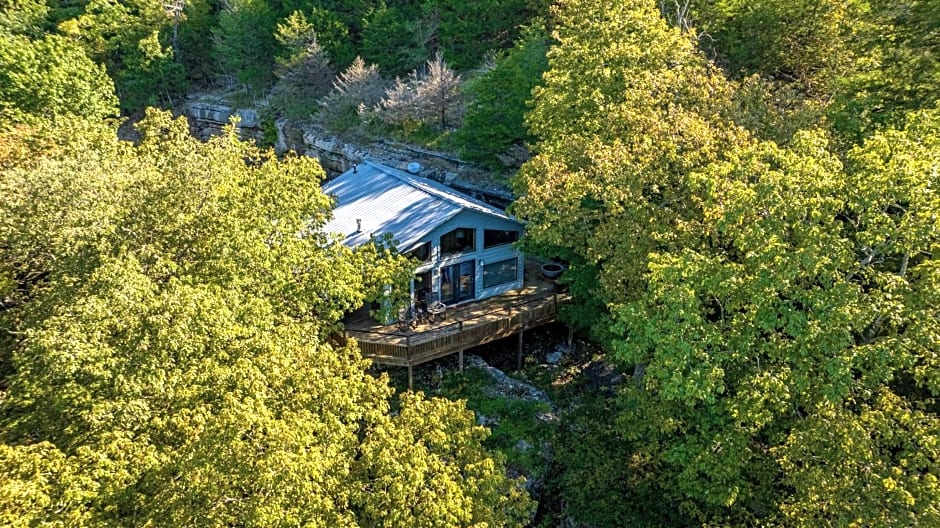 Beaver Lakefront Cabins - Couples Only Getaways