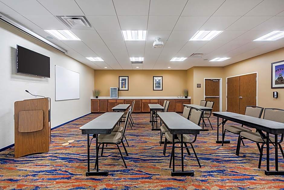 Comfort Suites