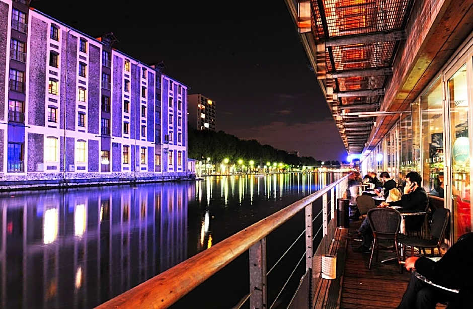 St. Christopher's Canal Hostel