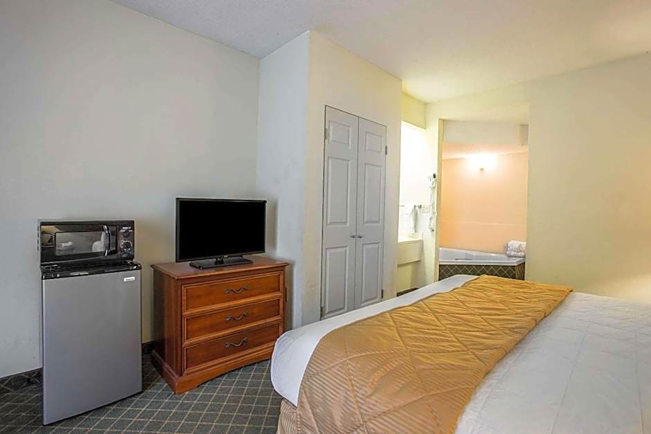 Clarion Inn & Suites Aiken South