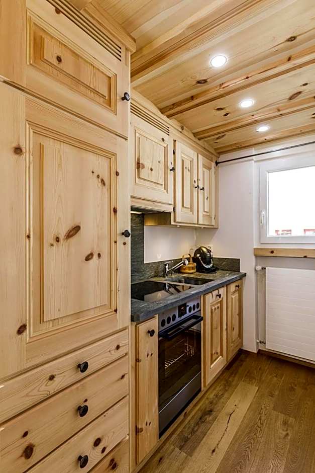 Casa La Roda, Via da Scola 2