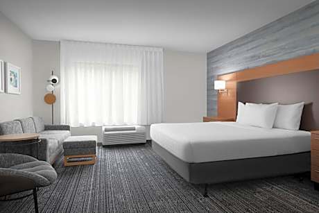 Studio King Room