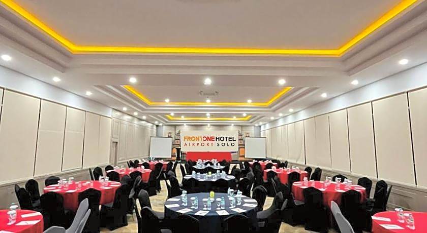 Front One Hotel Airport Solo