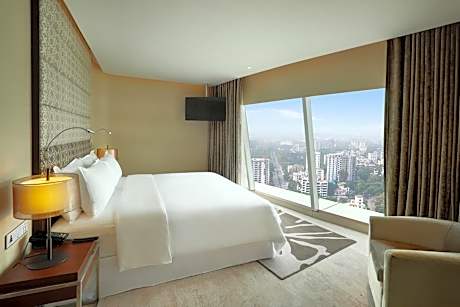 Premium King Room with Jetted Tub