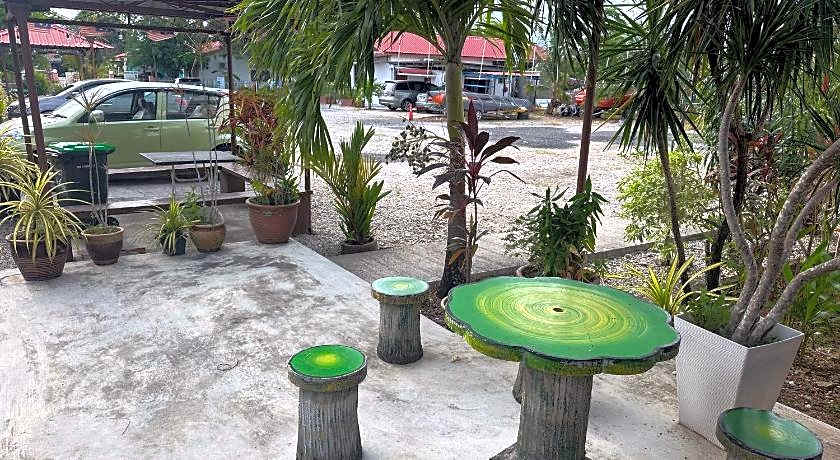 Huda Inn
