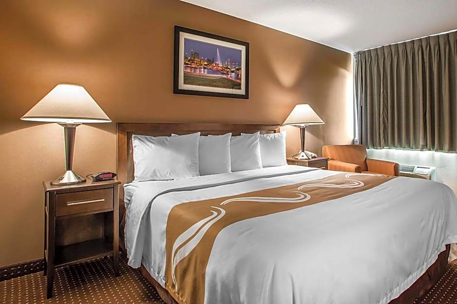 Quality Inn Elgin I-90