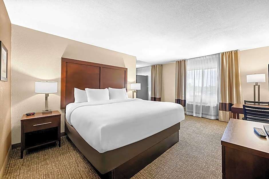 Comfort Inn & Suites Pueblo