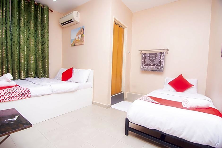 OYO 1224 Hotel Hajah Rohayah
