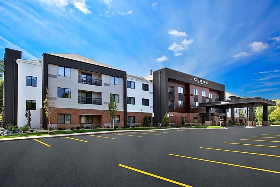 Courtyard by Marriott Traverse City