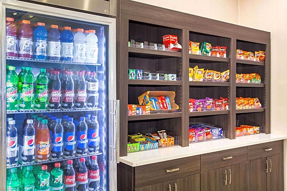 La Quinta Inn & Suites by Wyndham Pontoon Beach