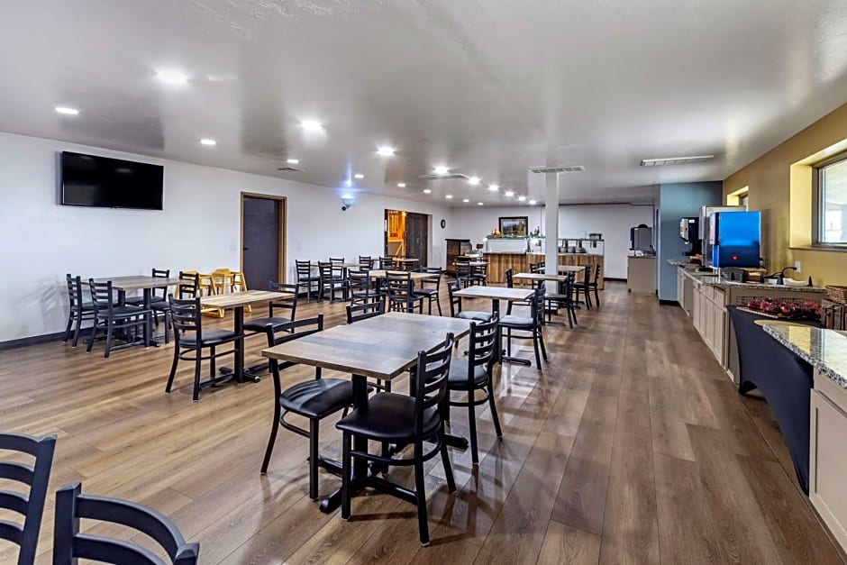 Best Western Plus Saddleback Inn and Conference Center