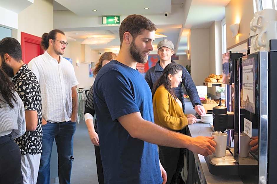 Kinlay Hostel Eyre Square