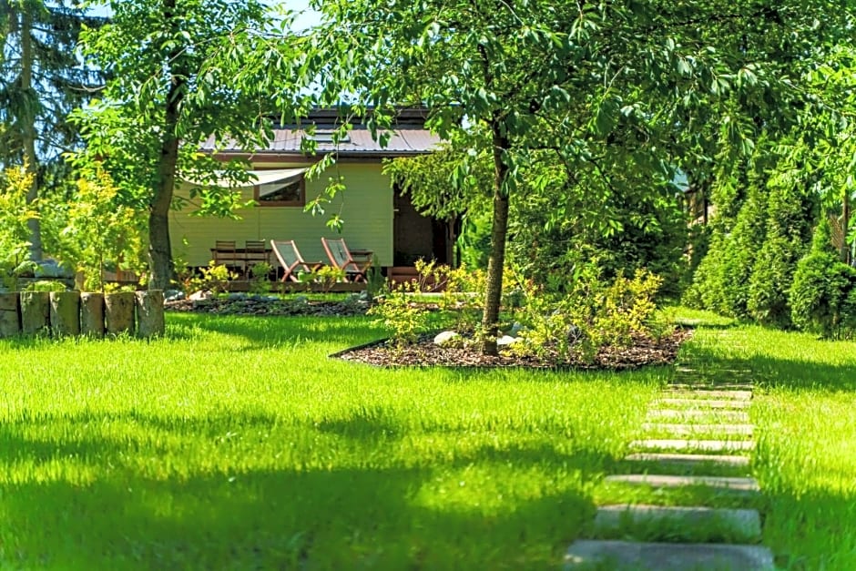 Domek letniskowy nad jeziorem