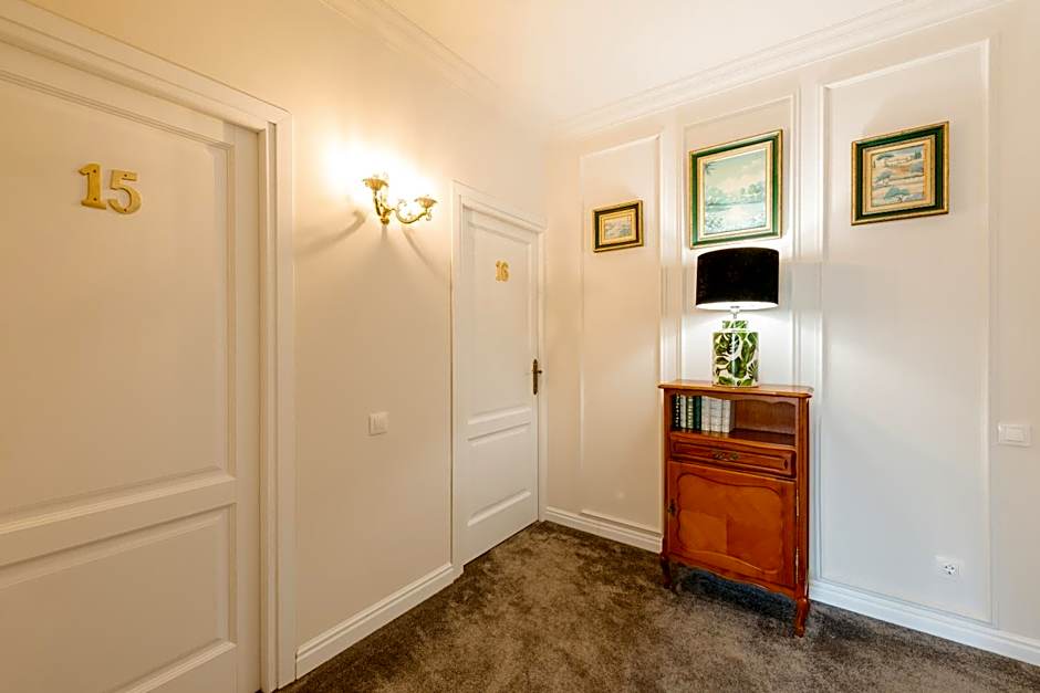 Ateneea Luxury Rooms