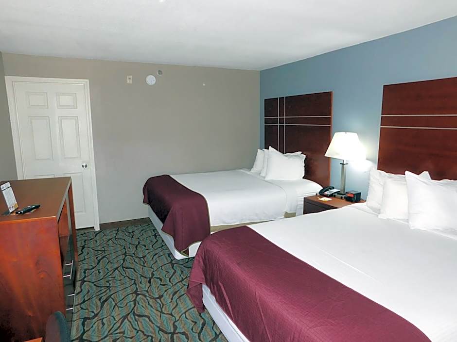 Days Inn by Wyndham Des Moines-West Clive