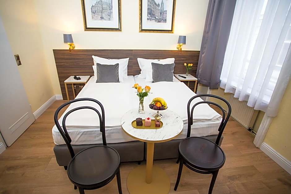City Pension Stephansplatz I Self Check In I AC in all rooms