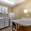 Extended Stay America Select Suites - Denver - Aurora South