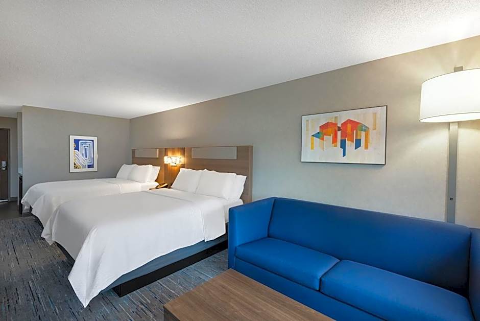 Holiday Inn Express Hotel & Suites Wadsworth By IHG