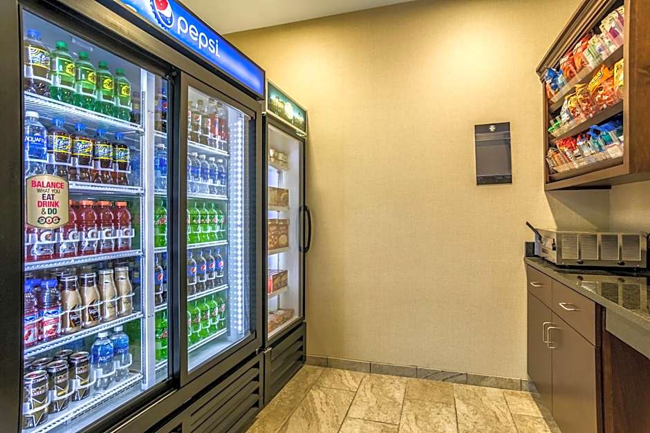 Cobblestone Hotel & Suites - Greenville