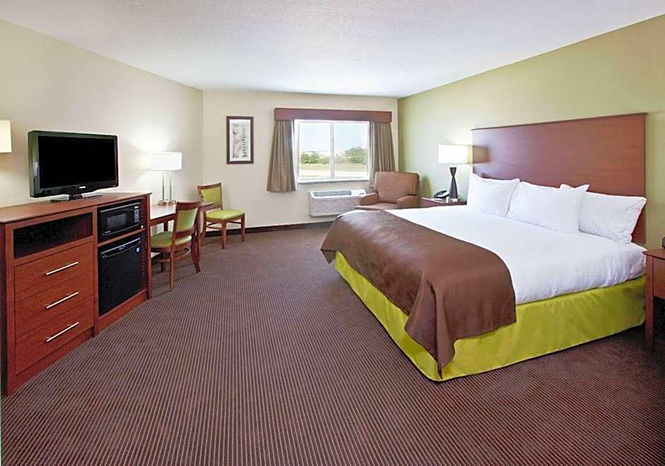 AmericInn by Wyndham Osage