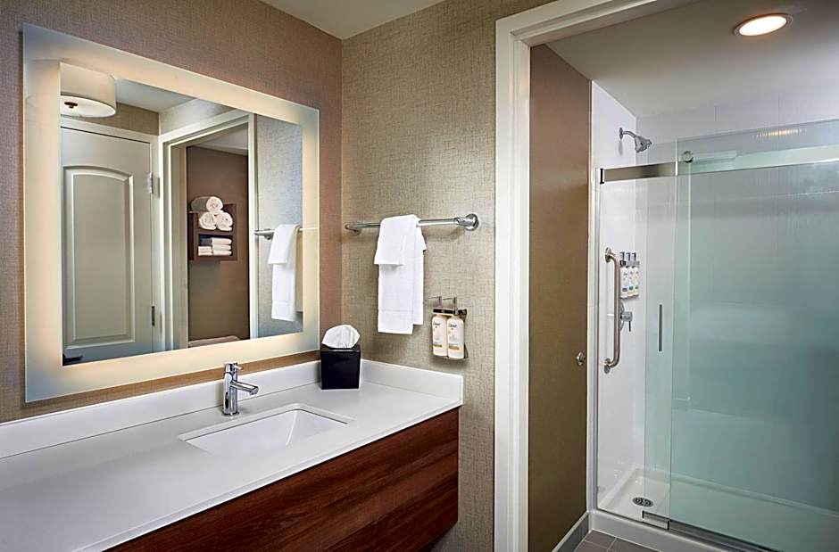 Staybridge Suites Niagara-On-The-Lake By IHG