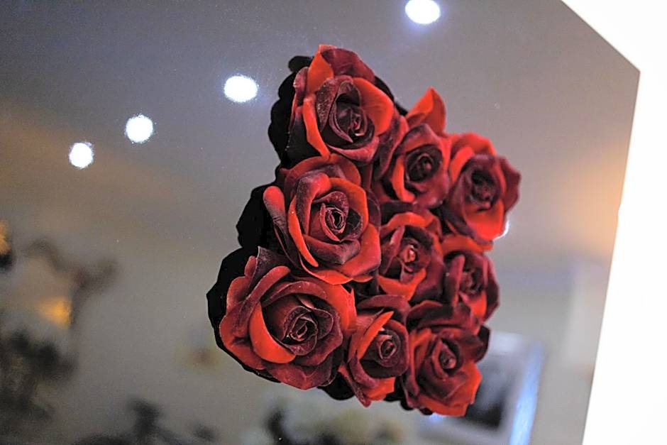 Sunny, The House - AL