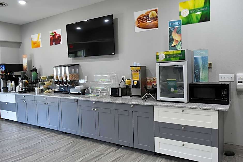 Quality Inn & Suites Brooks Louiville South