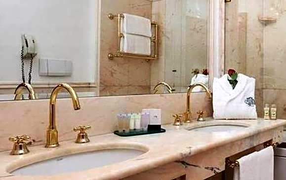 Hotel Mecenate Palace