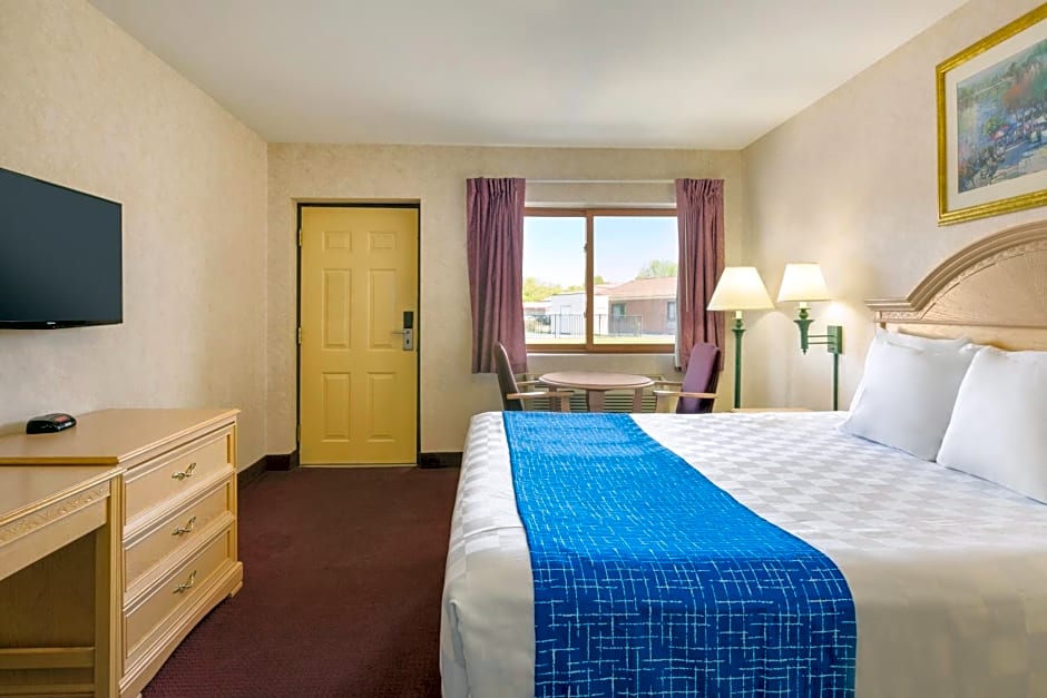 Travelodge by Wyndham Niagara Falls