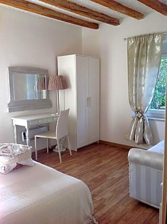 Triple Room with Mountain View