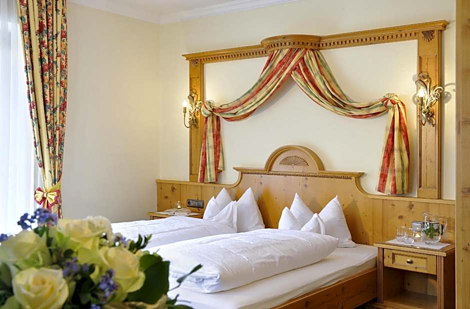 Photo 1 of 2 of Suite