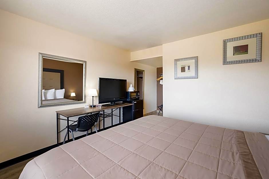 Knights Inn Sierra Vista / East Fry