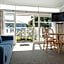 Hananui Lodge and Apartments
