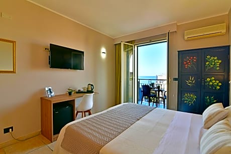 Superior Double or Twin Room with Sea View