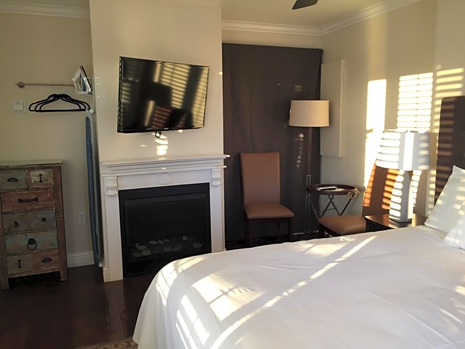 Beach Bungalow Inn And Suites