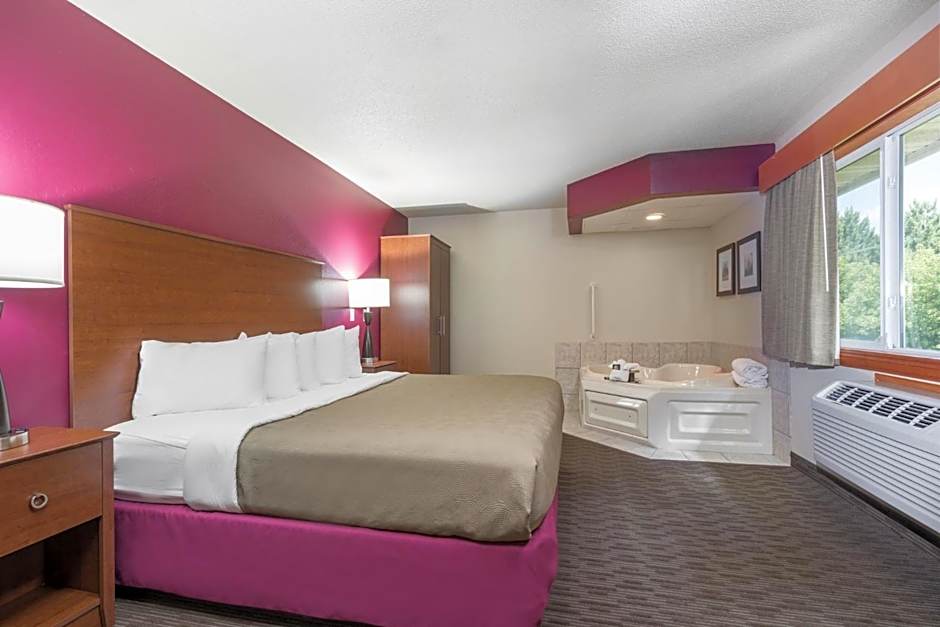 AmericInn by Wyndham Baldwin