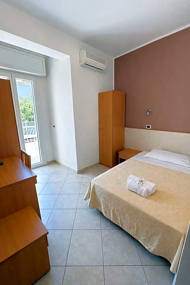 Hotel Favorita Easy Stay Room Only