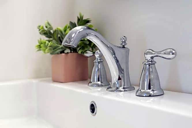 The Quarters on Spring