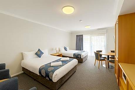 Superior Queen Room with Two Queen Beds