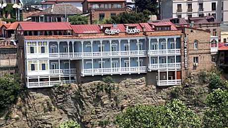 Old Metekhi Hotel