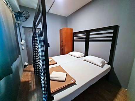 Economy Twin Room