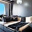 Medusa's Luxe Retreat - Prime Surfers Paradise Spot